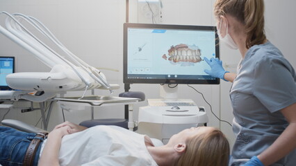 Chairside Teeth Scan Displayed on Screen